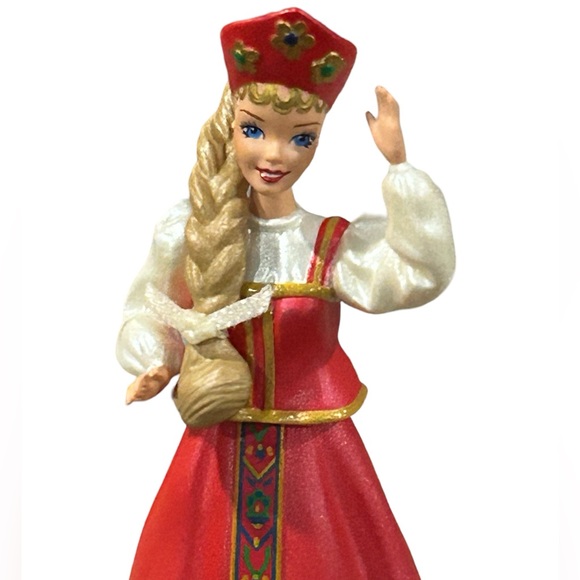 Hallmark Keepsake Christmas Ornament Russian Barbie 1999 - Picture 3 of 6